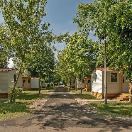 Hungarospa Thermal Camping Mobilhaz Hajduszoboszlo Exterior photo