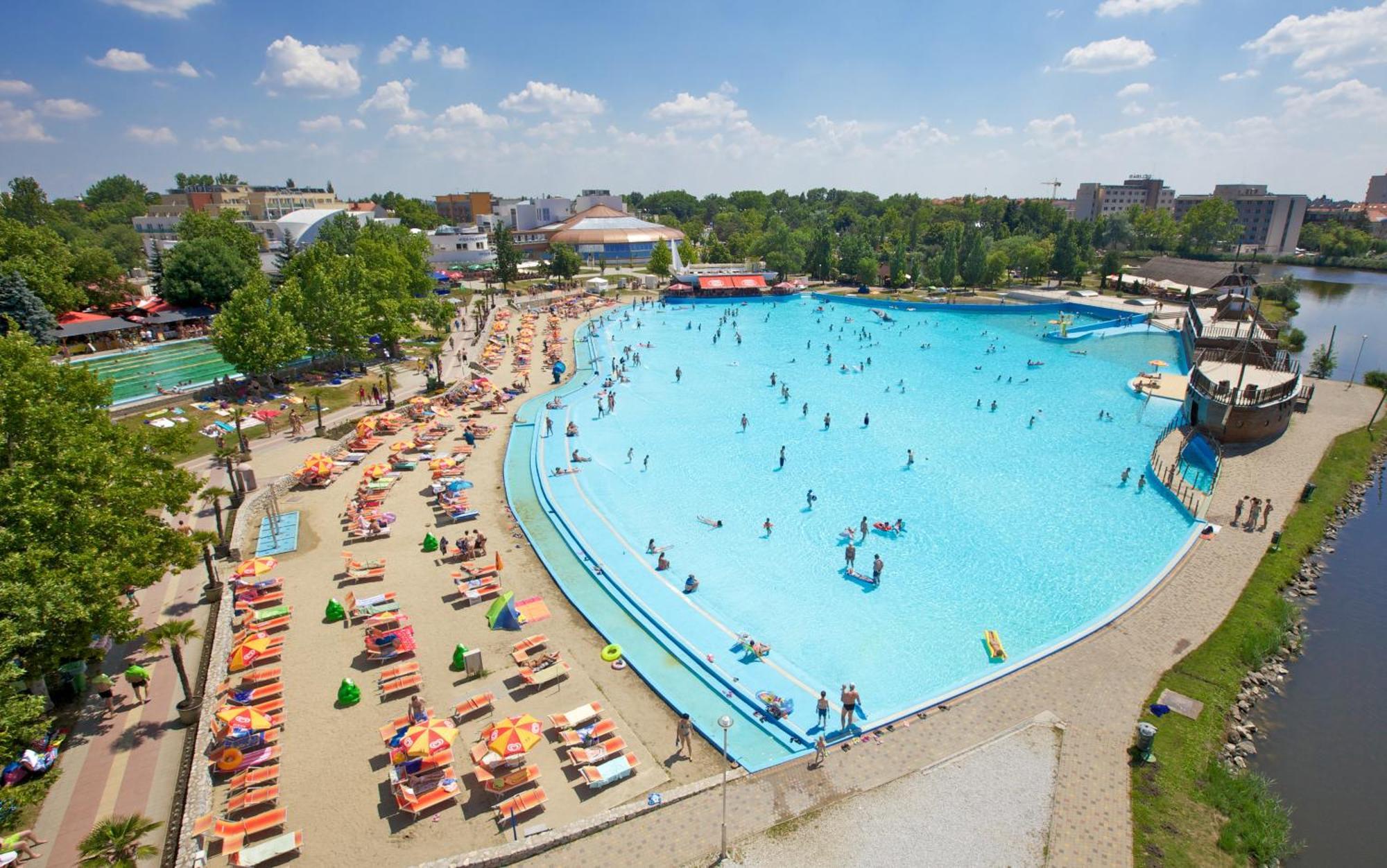 Hungarospa Thermal Camping Mobilhaz Hajduszoboszlo Exterior photo